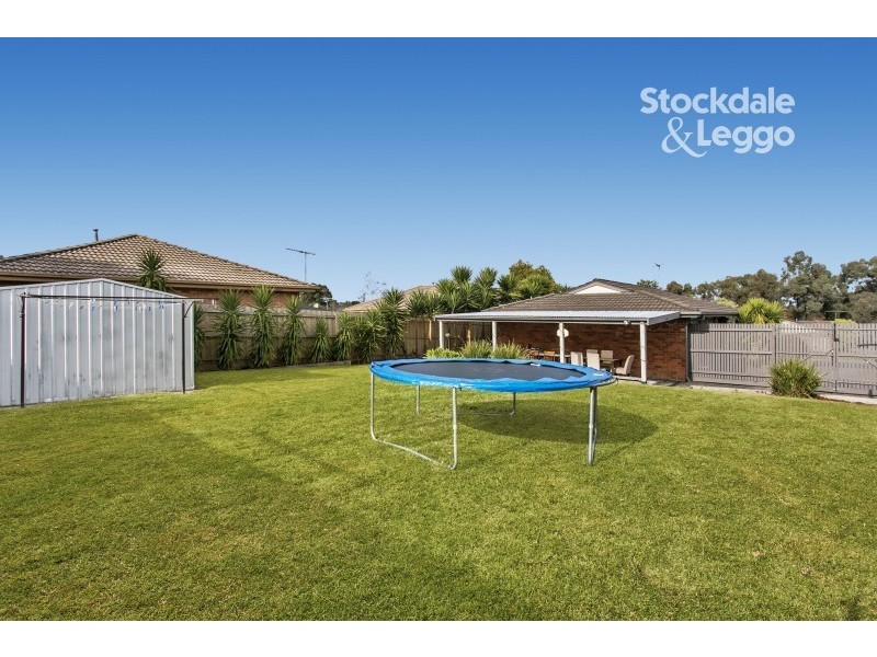 22 Amber Crescent, Narre Warren VIC 3805