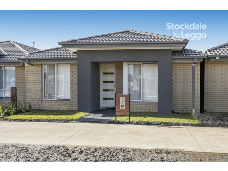 3 Fairweather Parade, Officer VIC 3809