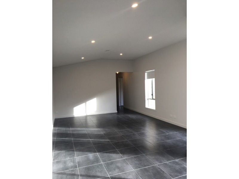 3 Fairweather Parade, Officer VIC 3809