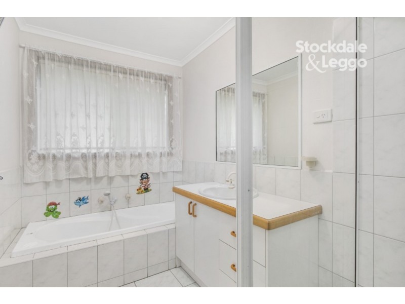 5 Christina Street, Narre Warren VIC 3805