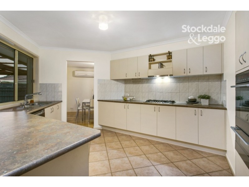 106 Lynbrook Boulevard, Lynbrook VIC 3975