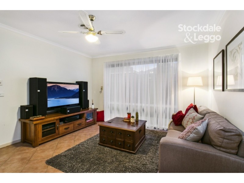 106 Lynbrook Boulevard, Lynbrook VIC 3975