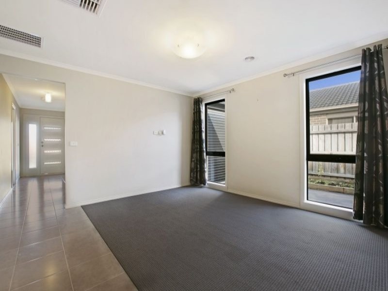 18 Immy Parade, Narre Warren VIC 3805