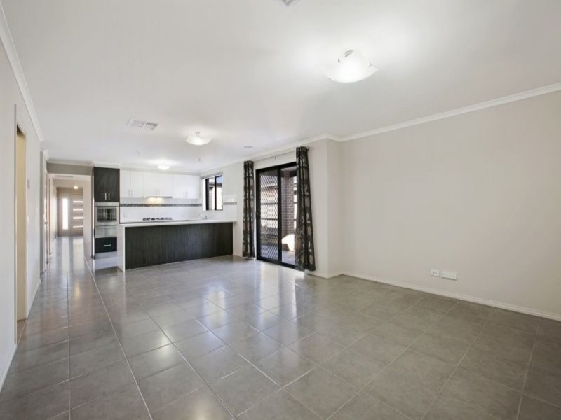 18 Immy Parade, Narre Warren VIC 3805