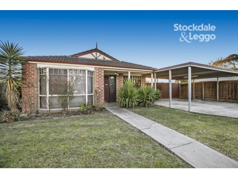 25 McGuigan Drive, Cranbourne West VIC 3977