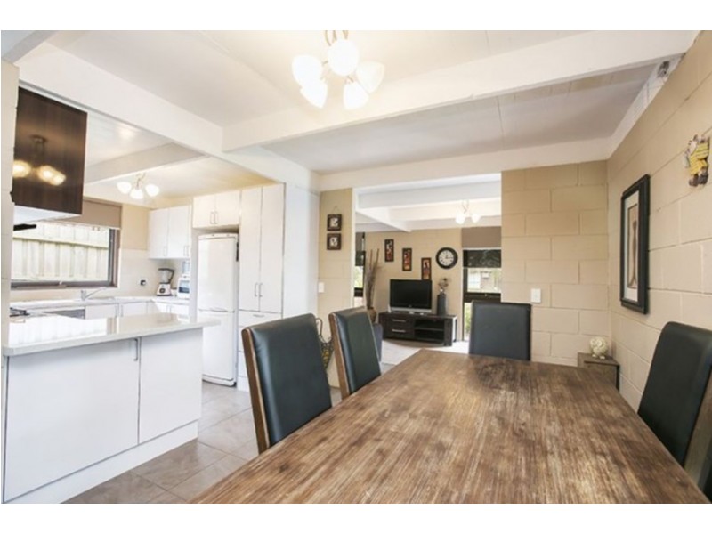 31 Spring Road, Junction Village VIC 3977