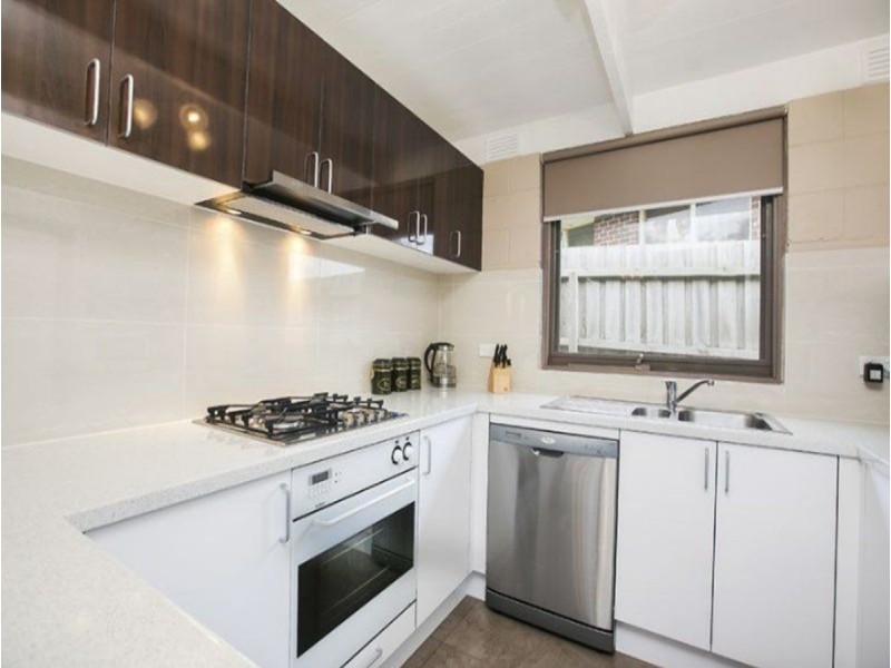 31 Spring Road, Junction Village VIC 3977