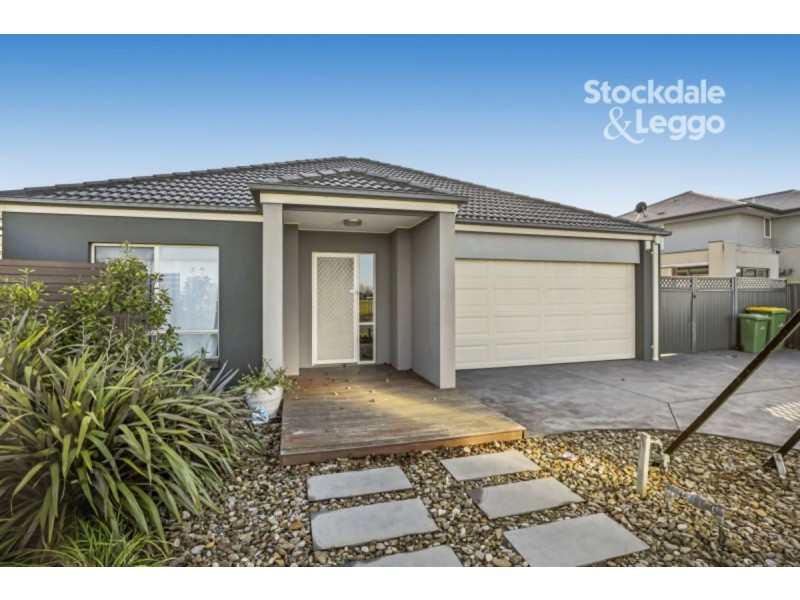 41 Everly Circuit, Pakenham VIC 3810