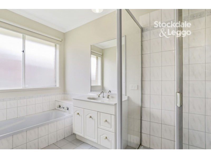 114 Strathaird Drive, Narre Warren South VIC 3805