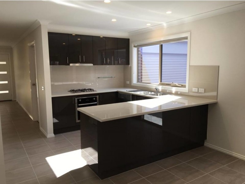 19 Nolan Crescent, Officer VIC 3809