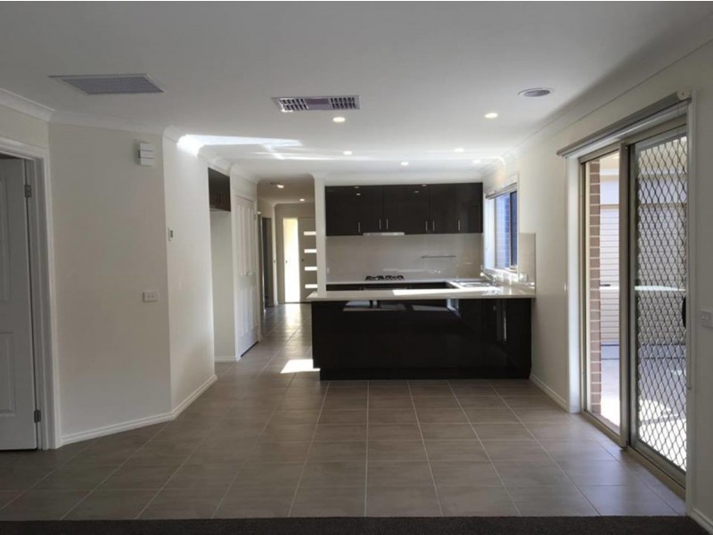 19 Nolan Crescent, Officer VIC 3809