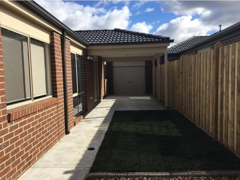 19 Nolan Crescent, Officer VIC 3809