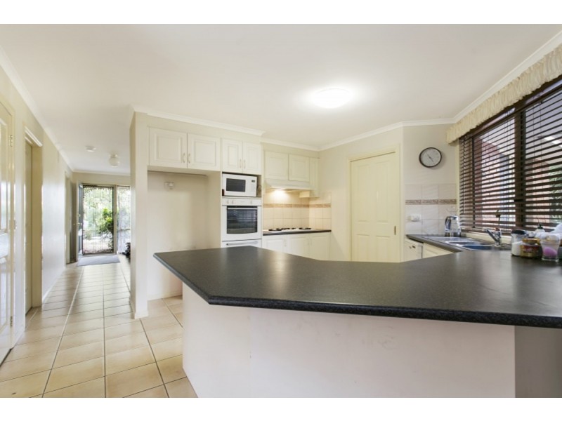 55 Robinswood Parade, Narre Warren South VIC 3805