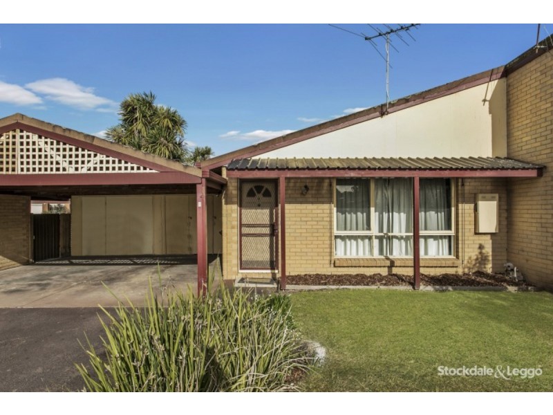 9 Warren Close, Narre Warren VIC 3805