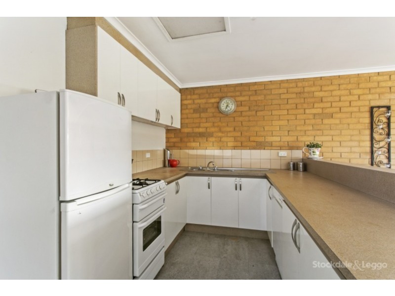 9 Warren Close, Narre Warren VIC 3805