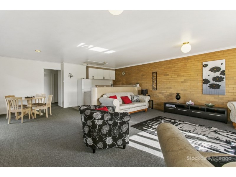 9 Warren Close, Narre Warren VIC 3805