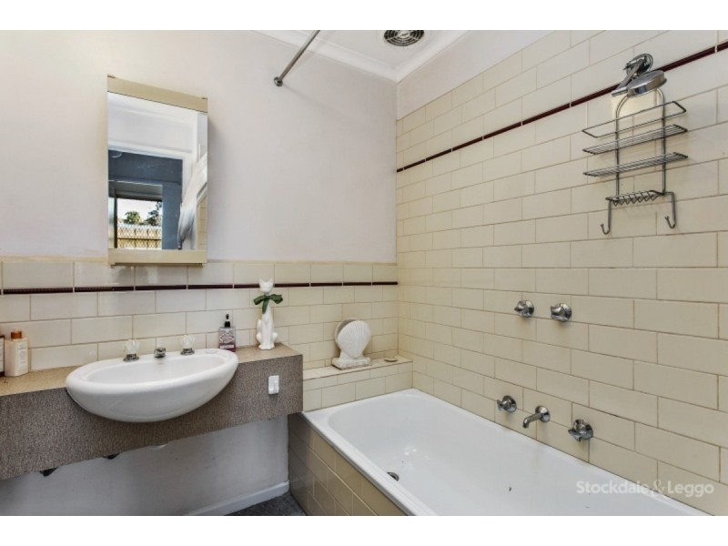 9 Warren Close, Narre Warren VIC 3805