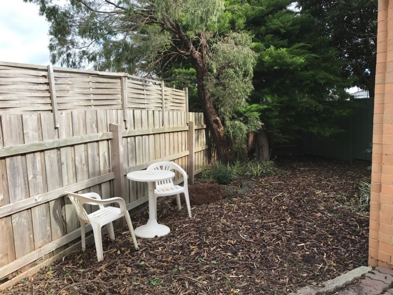 9 Warren Close, Narre Warren VIC 3805