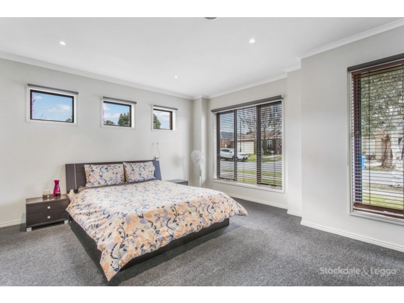 32 Stefan Drive, Berwick VIC 3806