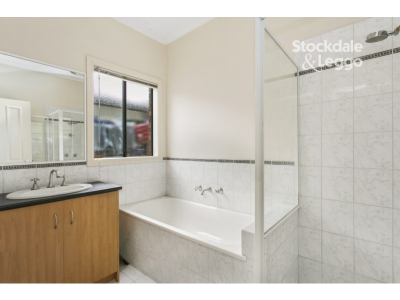 99 Melzak Way, Berwick VIC 3806