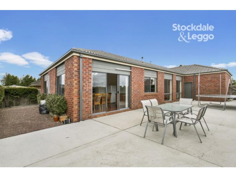99 Melzak Way, Berwick VIC 3806