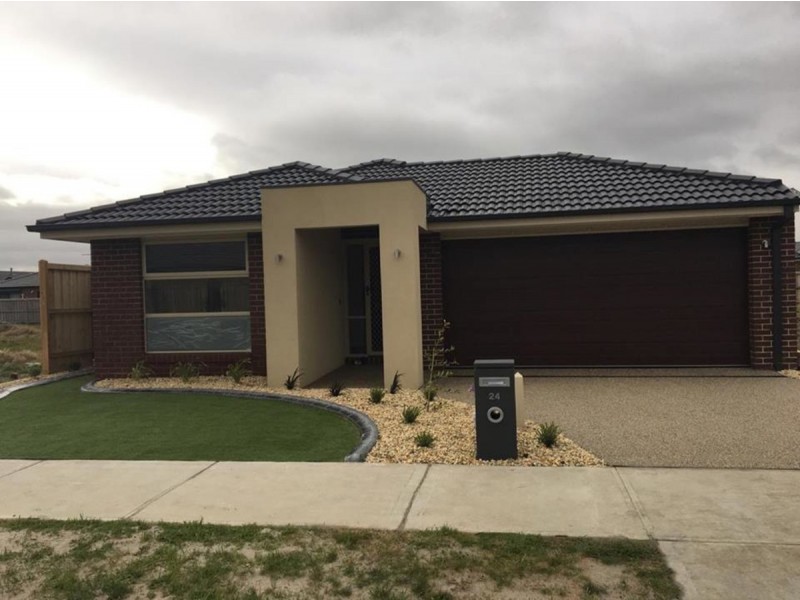24 Heathecote Grove, Officer VIC 3809