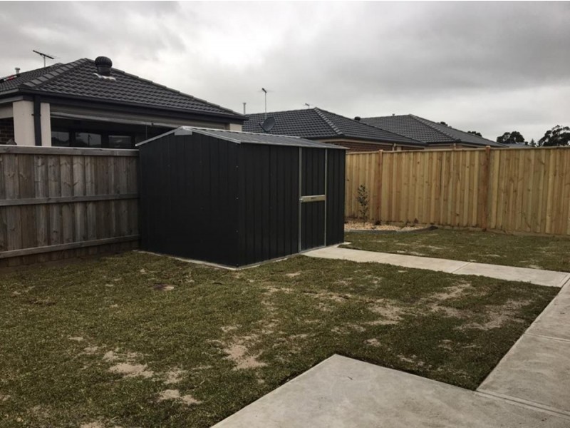 24 Heathecote Grove, Officer VIC 3809