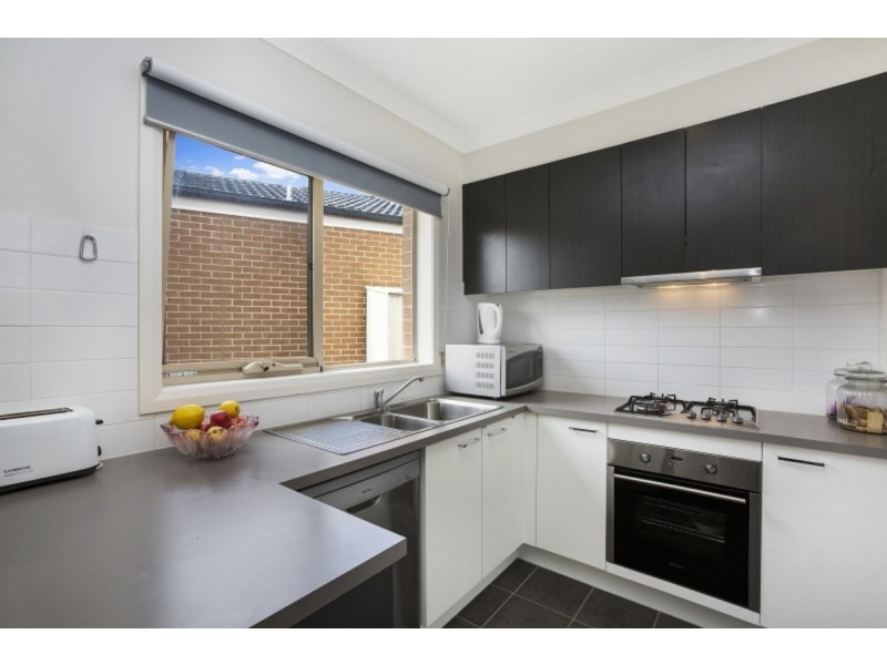 1/16 Phelan Drive, Cranbourne North VIC 3977