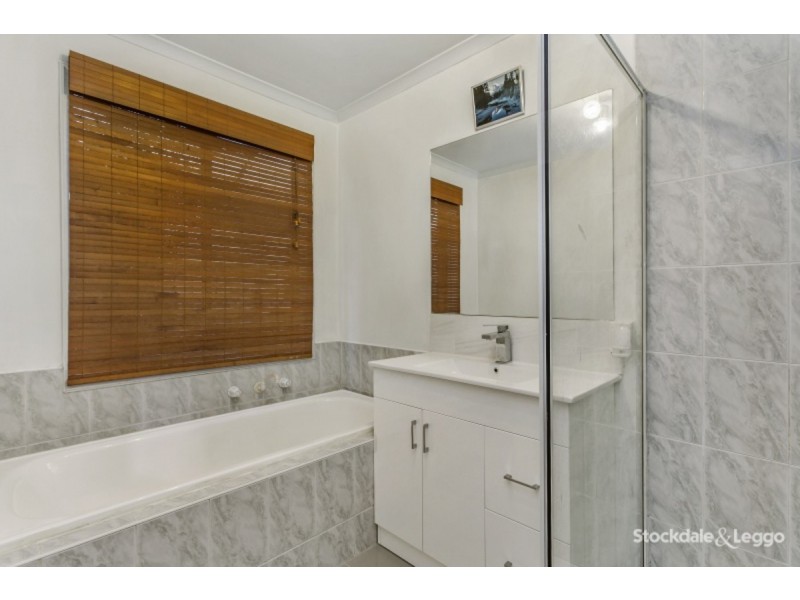 21 Tranter Square, Lynbrook VIC 3975