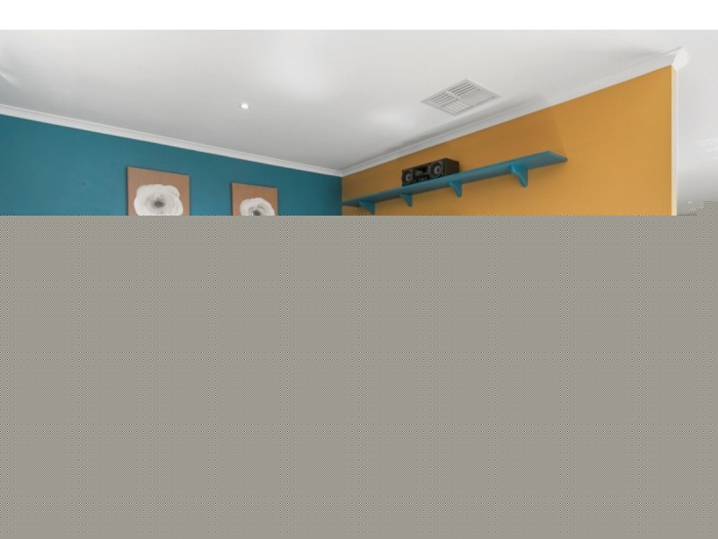 4 Reynard Place, Cranbourne East VIC 3977