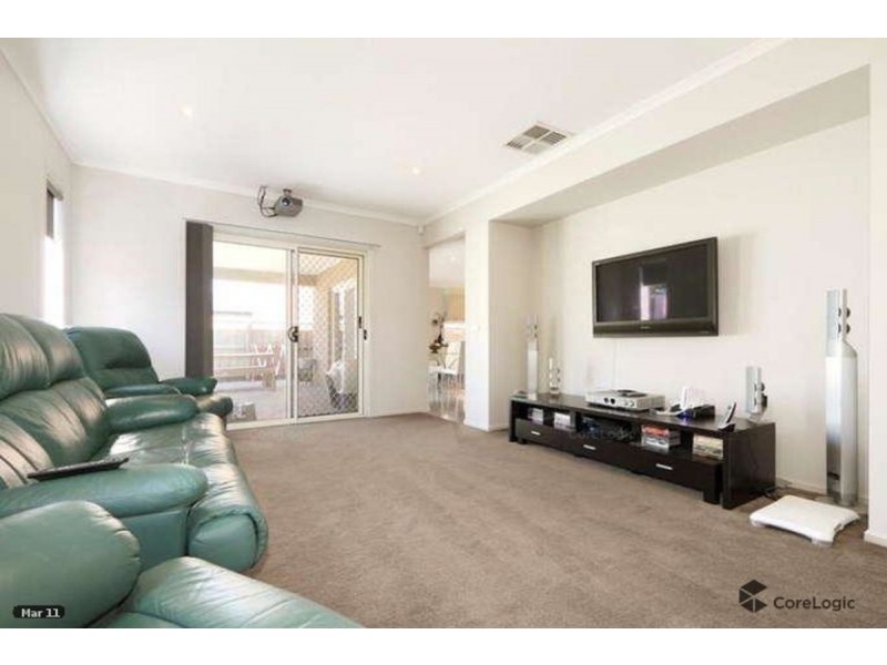 7 Sunhill Way, Berwick VIC 3806
