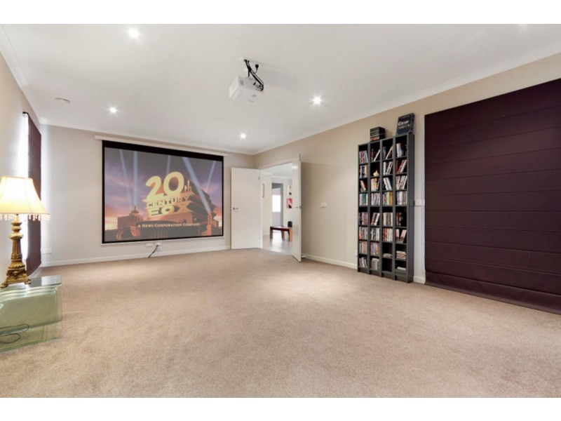 4 Angelique Street, Berwick VIC 3806