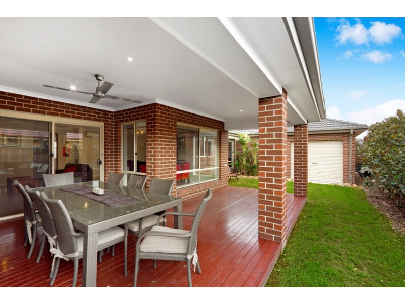 4 Angelique Street, Berwick VIC 3806