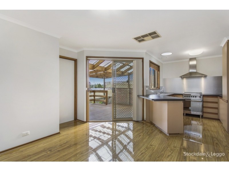 2/1 Heyington Circle, Narre Warren VIC 3805