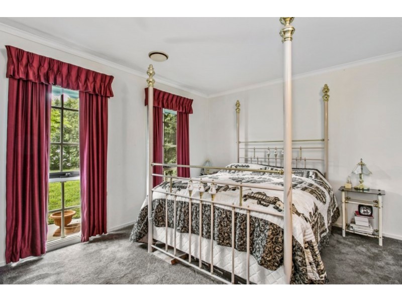 1 Tingle Close, Narre Warren VIC 3805