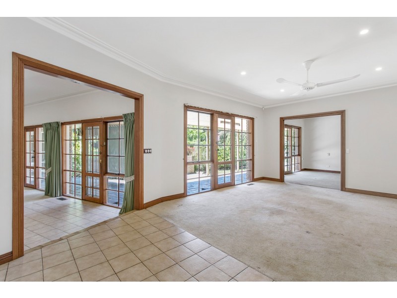 4 Travis Court, Berwick VIC 3806