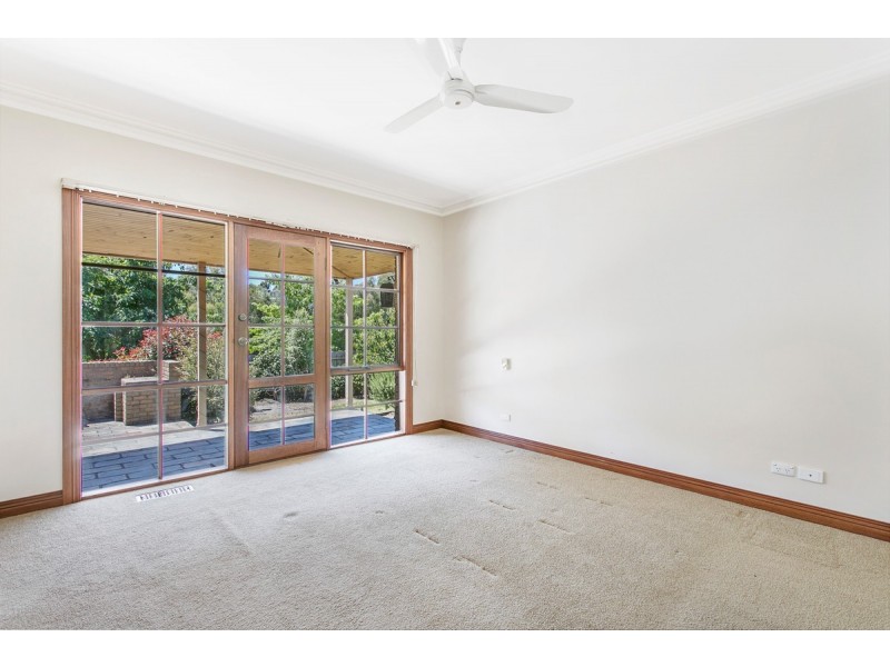 4 Travis Court, Berwick VIC 3806