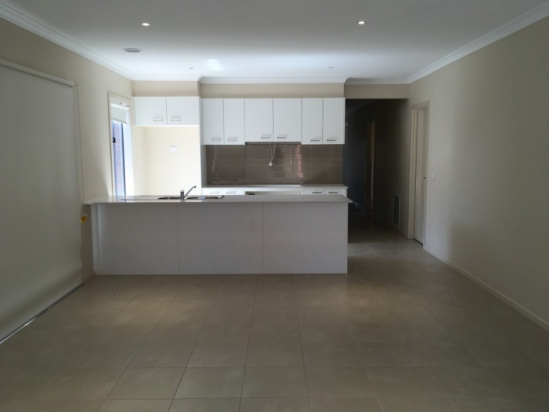 75 Beauford Avenue, Narre Warren South VIC 3805