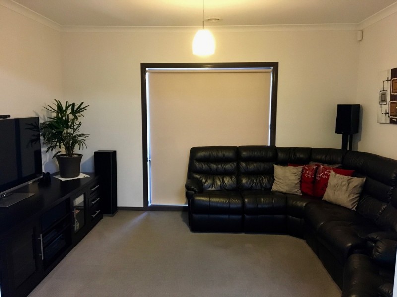 74 Alisma Bouleverd, Cranbourne North VIC 3977