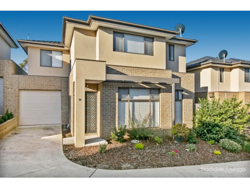 10/10-12 Innes Court, Berwick VIC 3806
