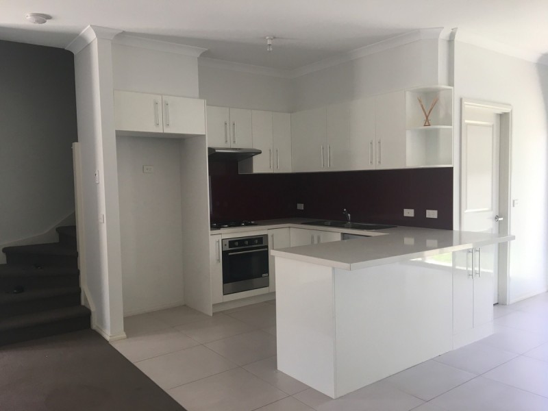 10/10-12 Innes Court, Berwick VIC 3806