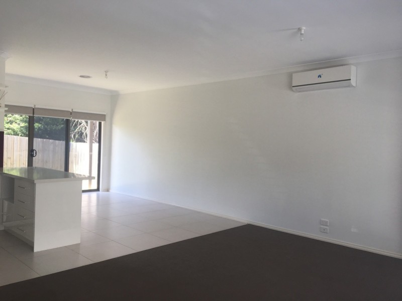 10/10-12 Innes Court, Berwick VIC 3806