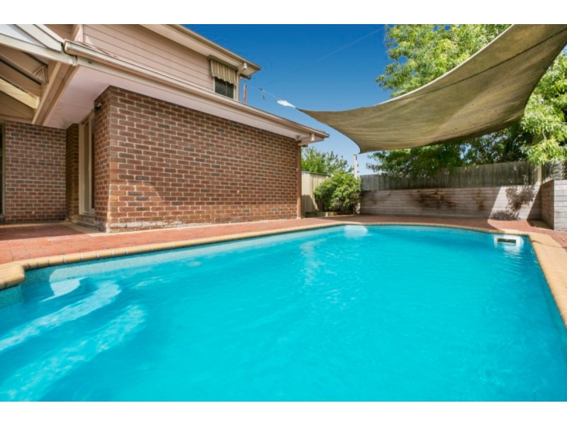 15 Belvedere Court, Hampton Park VIC 3976