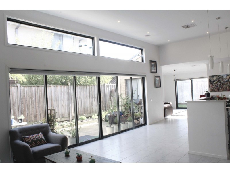 18 Hill Farm Drive, Clyde VIC 3978