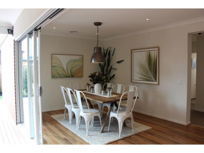 10 Hardwick Place, Officer VIC 3809