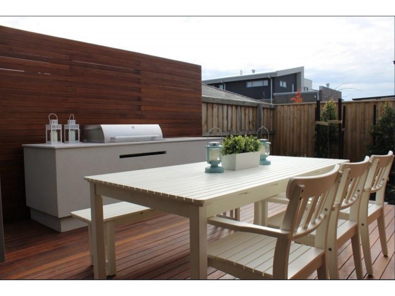 10 Hardwick Place, Officer VIC 3809