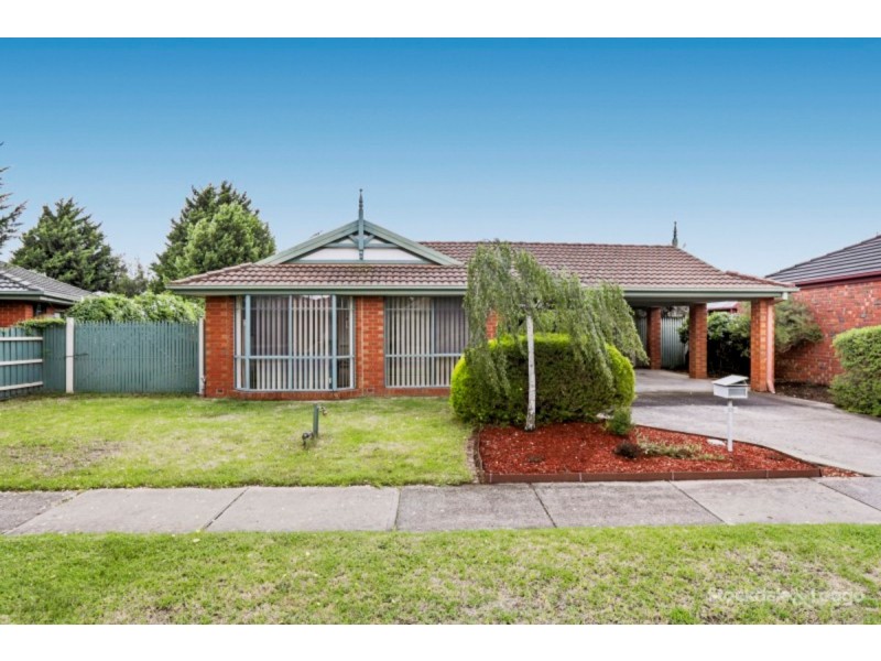 53 Strathaird Drive, Narre Warren South VIC 3805