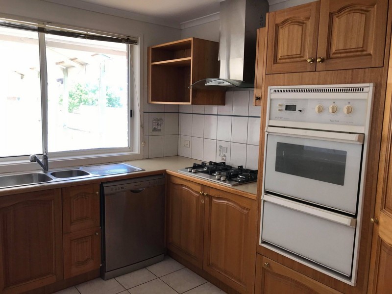 5 Fernshaw Gardens, Hallam VIC 3803