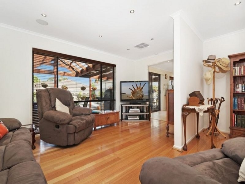 1 Constance Court, Narre Warren VIC 3805