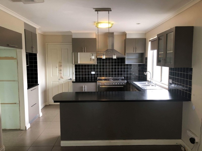 65 Hinrichsen Drive, Hallam VIC 3803